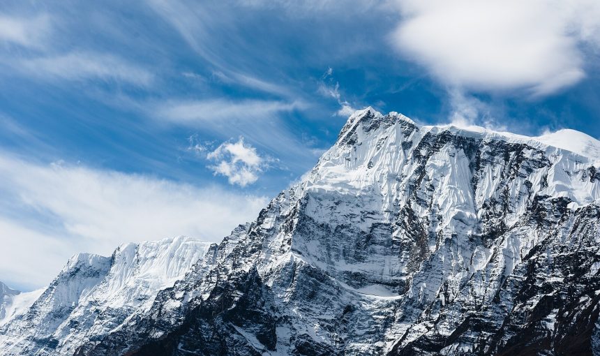 Annapurna Circuit Trek 2026: The Complete Guide