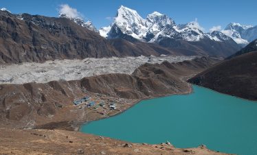 Gokyo Lakes and Gokyo Ri Trek – 12 Days