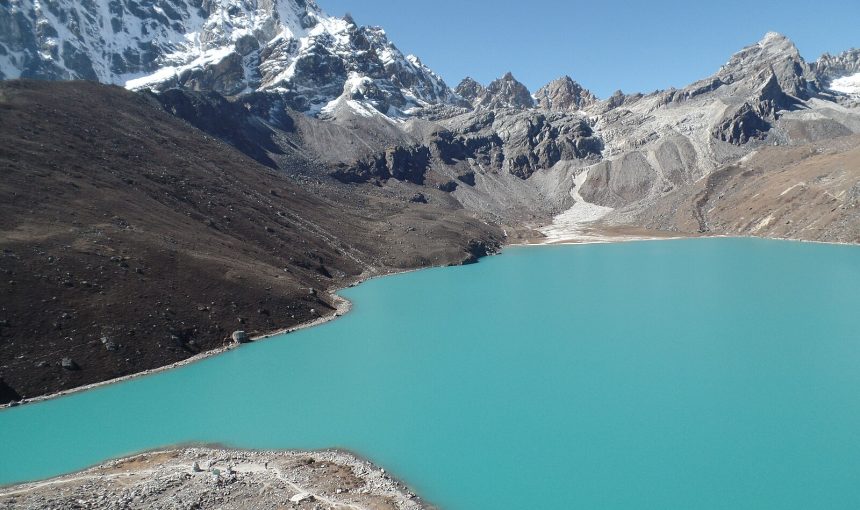 Gokyo Lakes Trek: Turquoise Lakes and Everest Views