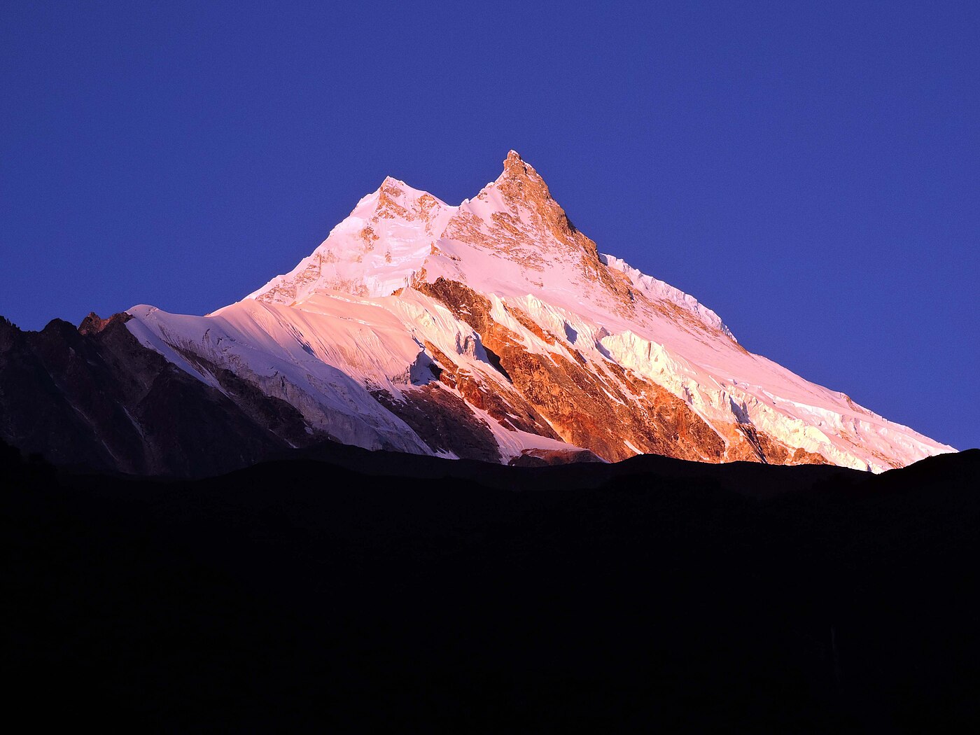 Manaslu Circuit Trek – 15 Days