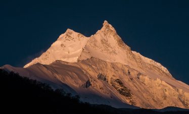 Manaslu Circuit Trek – 15 Days